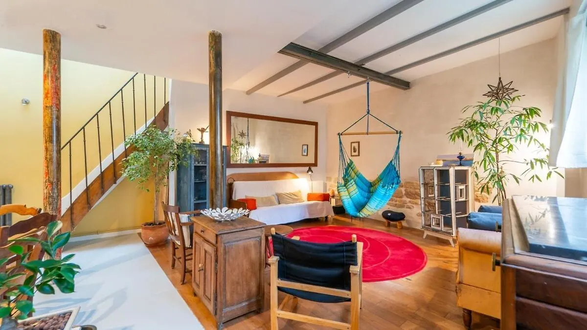 Apartament Atypical & Cozy - Heart Of 11Th Arrondissement, Oberkampf Paryż