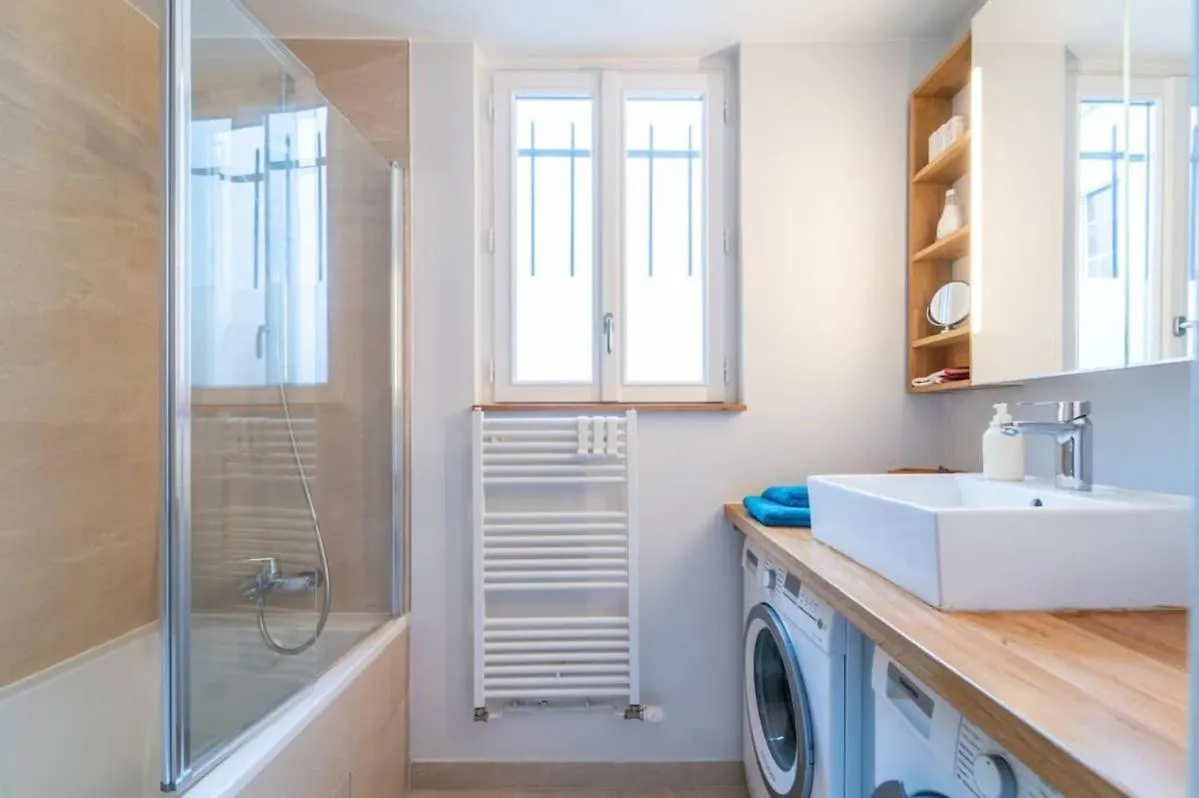 Atypical & Cozy - Heart Of 11Th Arrondissement, Oberkampf Apartment Paris
